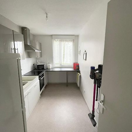Grand T2 Spacieux Tres Calme Bron Exterior foto